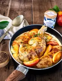 Cuisse de poulet rôties aux pommes, sauce cidre crémeuse & Fleur de sel à la vanille de Madagascar