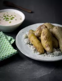 Pommes de terre en croûte de sel