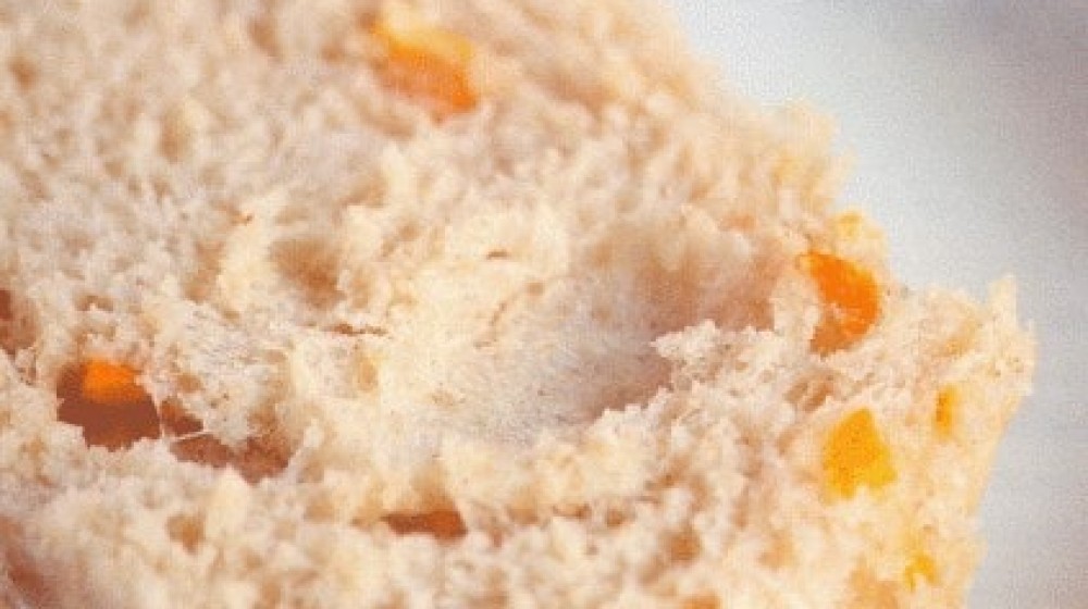 Vollkornbrot mit Orangen