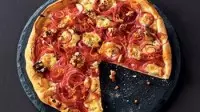 Mini pizza aux oignons rouges